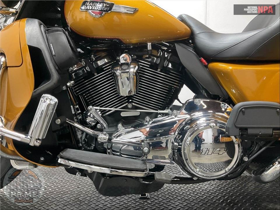 2023 Harley-Davidson FLHTCUTG TRI GLIDE ULTRA CLASSIC — фото 7