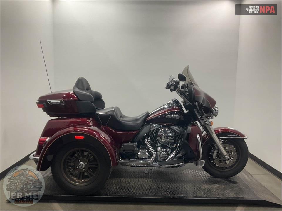 2014 Harley-Davidson FLHTCUTG TRIGLIDE ULTRA CLASSIC — фото 1