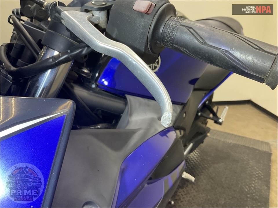 2018 Yamaha YZF - R3 — фото 28