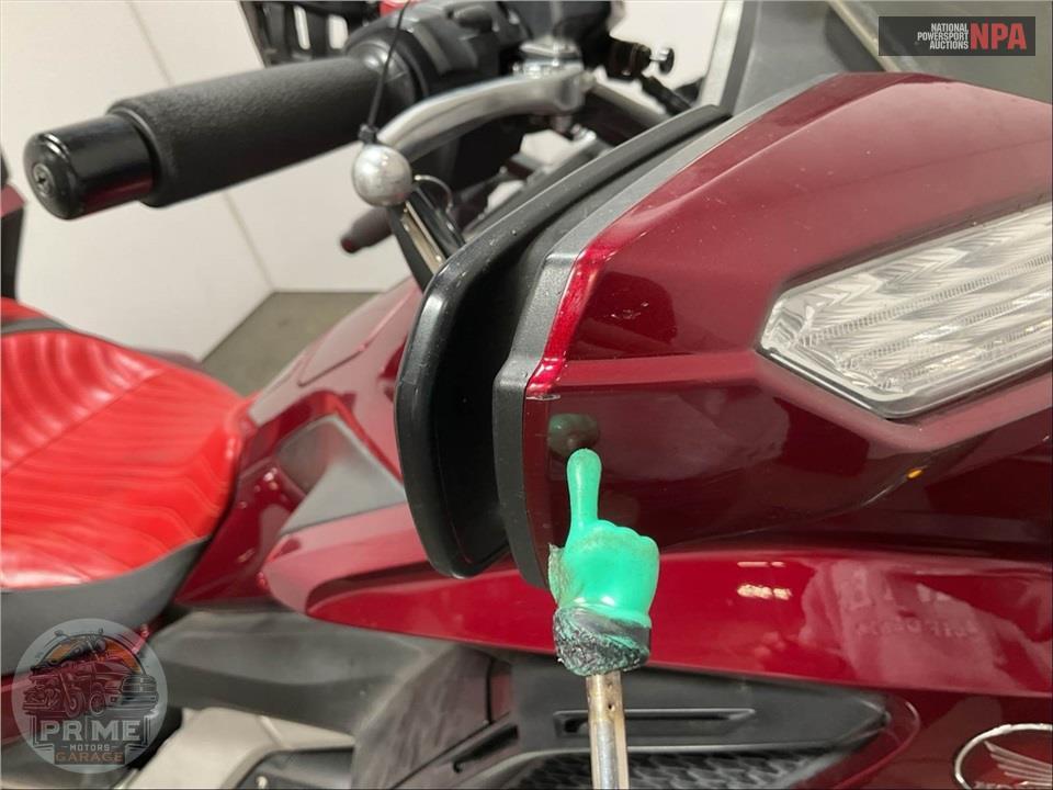 2018 Honda GL1800D GOLDWING TOUR DCT (RED) — фото 28