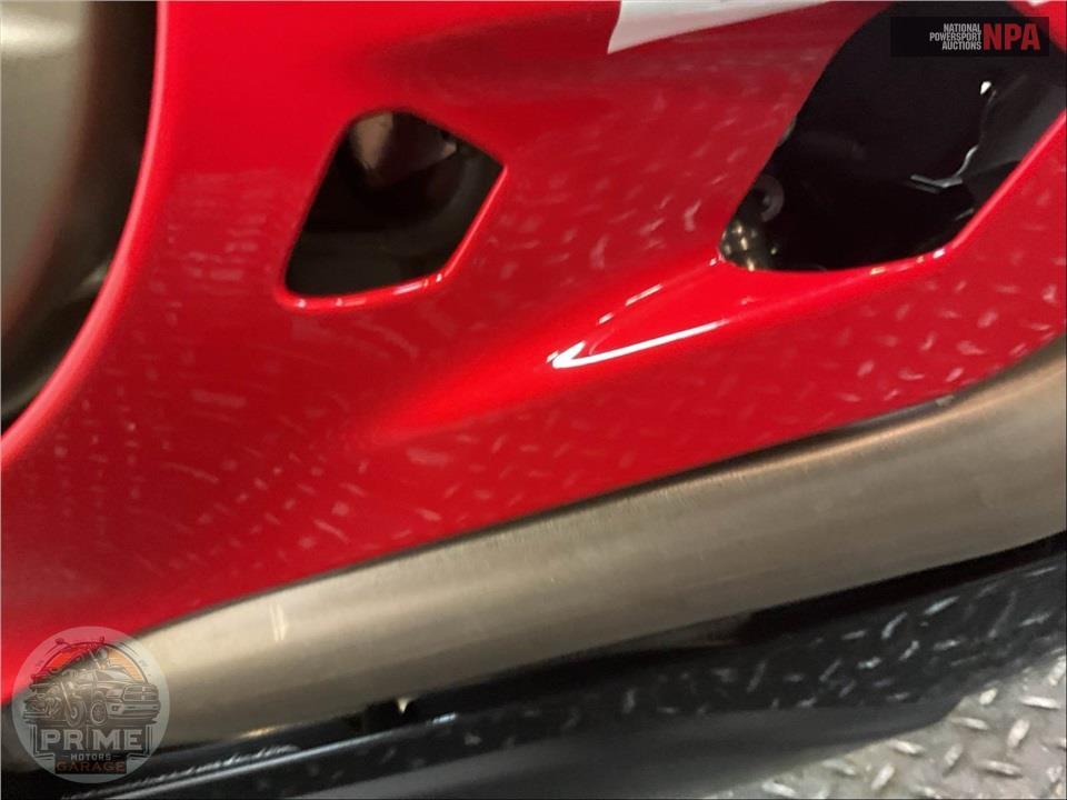 2025 Ducati PANIGALE V2 BAYLISS — фото 9