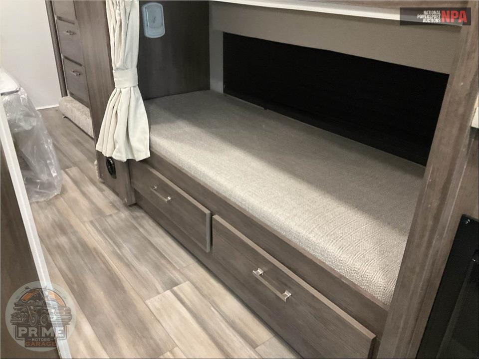 2026 Jayco M-31 FF FORD - REDHAWK SE SERIES — фото 20