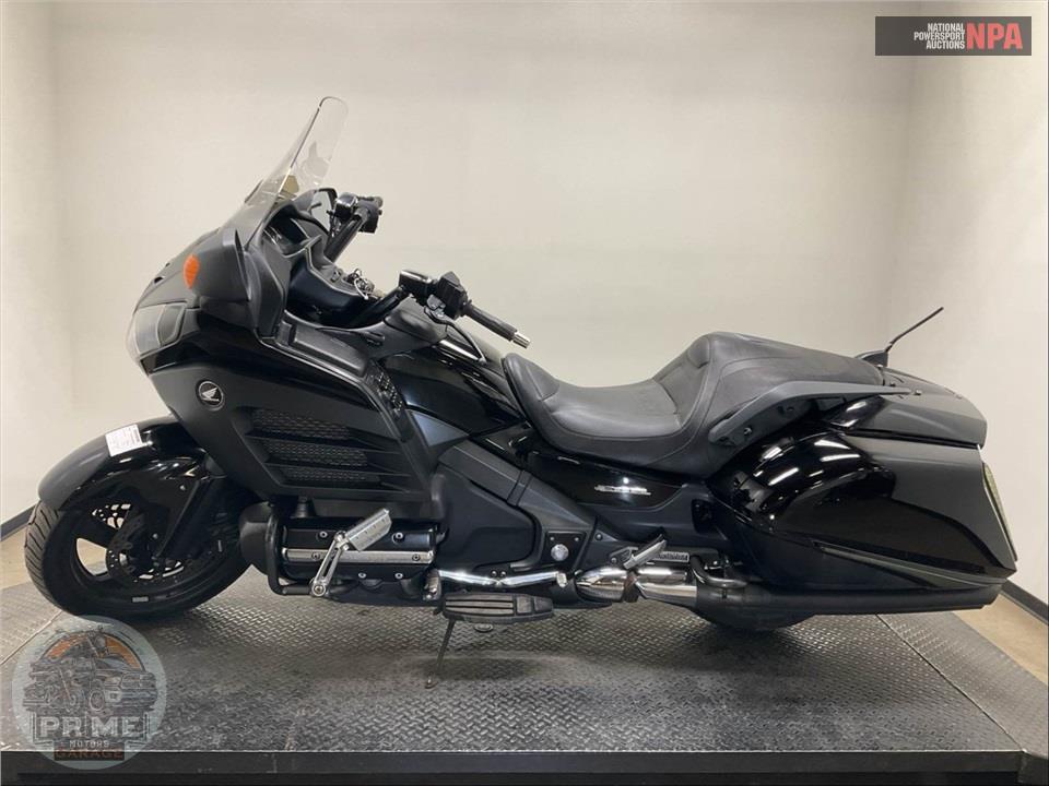 2013 Honda GL1800BD GOLDWING F6B — фото 3