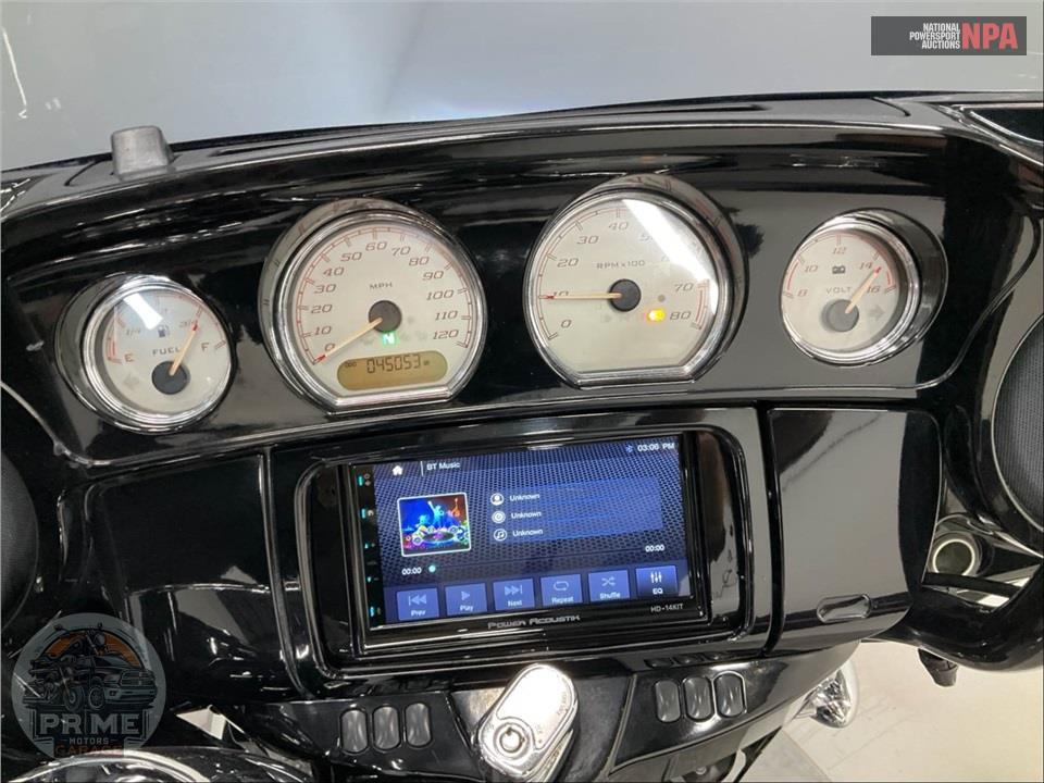 2014 Harley-Davidson FLHXS STREET GLIDE — фото 5
