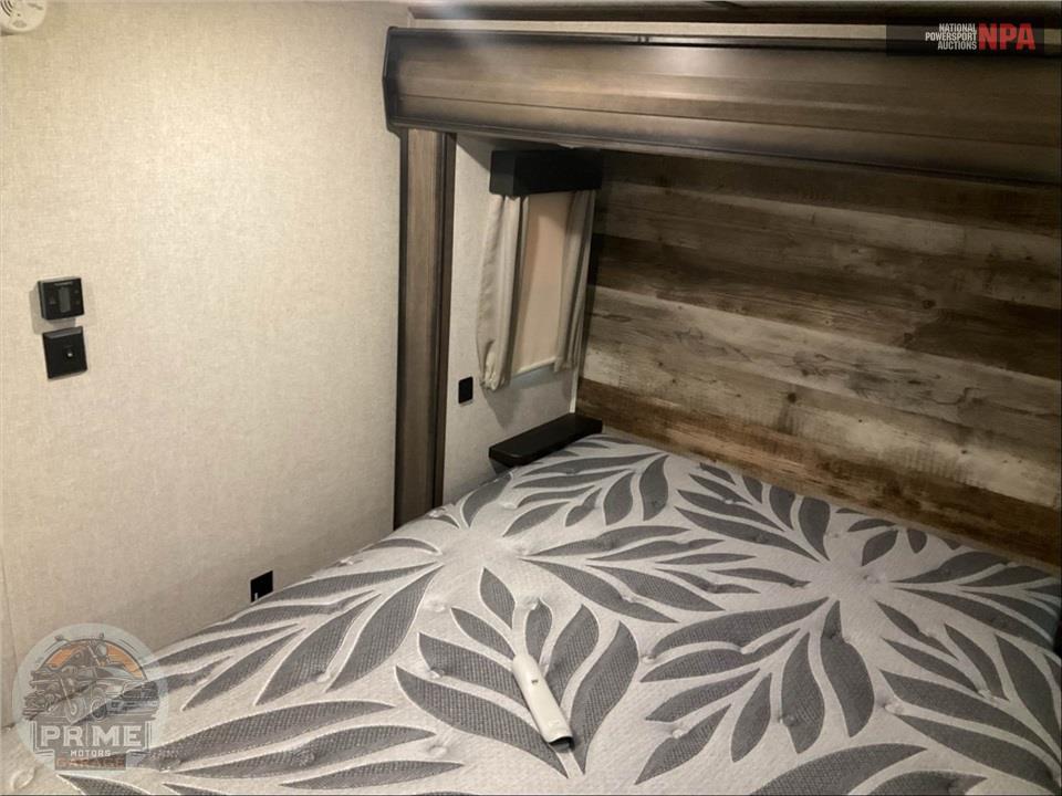 2019 Keystone Rv M-362 RD - MONTANA HIGH COUNTRY FIFTH WHEEL SERIES — фото 12