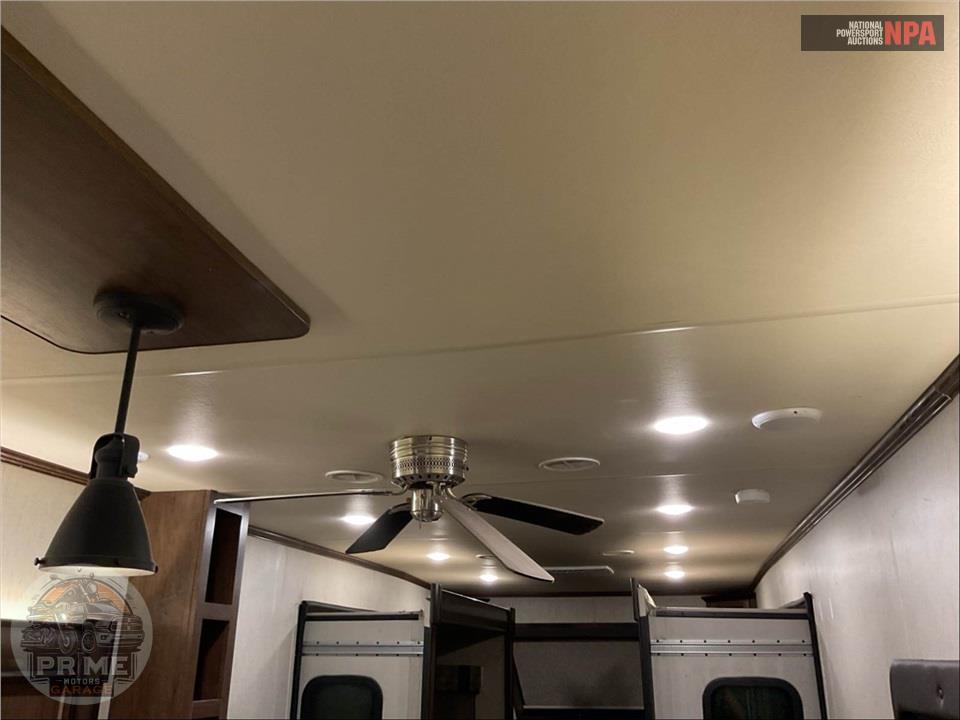 2019 Sandpiper By Forest River M-379FLOK - FIFTH WHEEL SERIES — фото 18