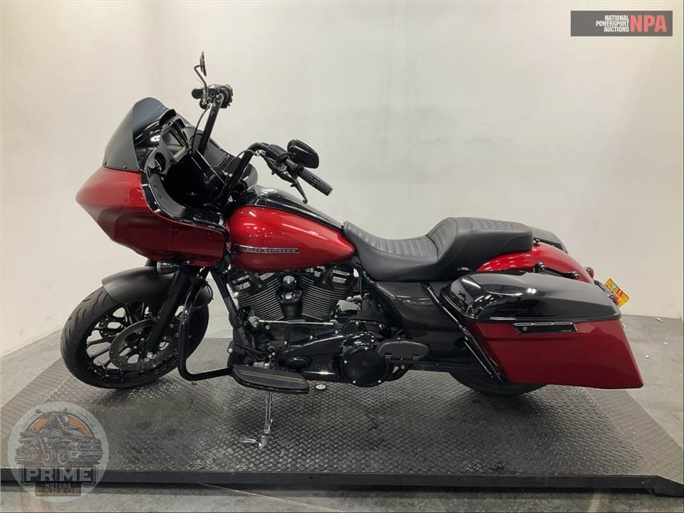 2018 Harley-Davidson FLTRXS ROAD GLIDE SPECIAL — фото 3