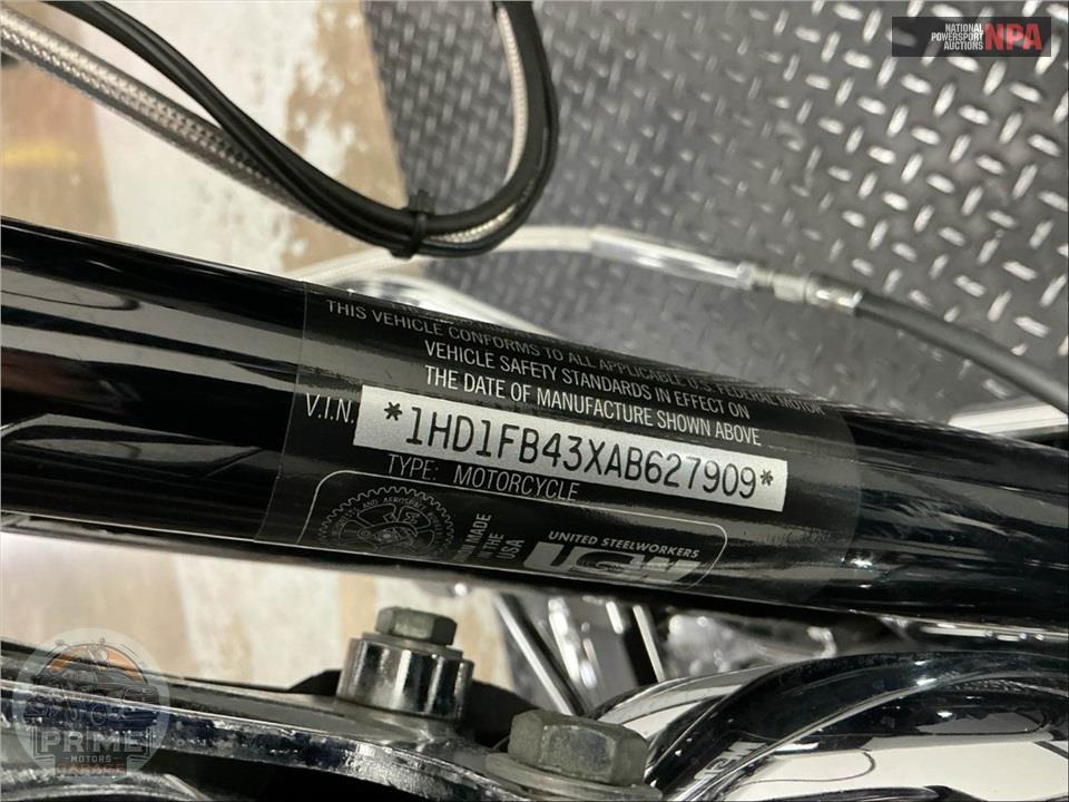 2010 Harley-Davidson FLHR ROAD KING — фото 26