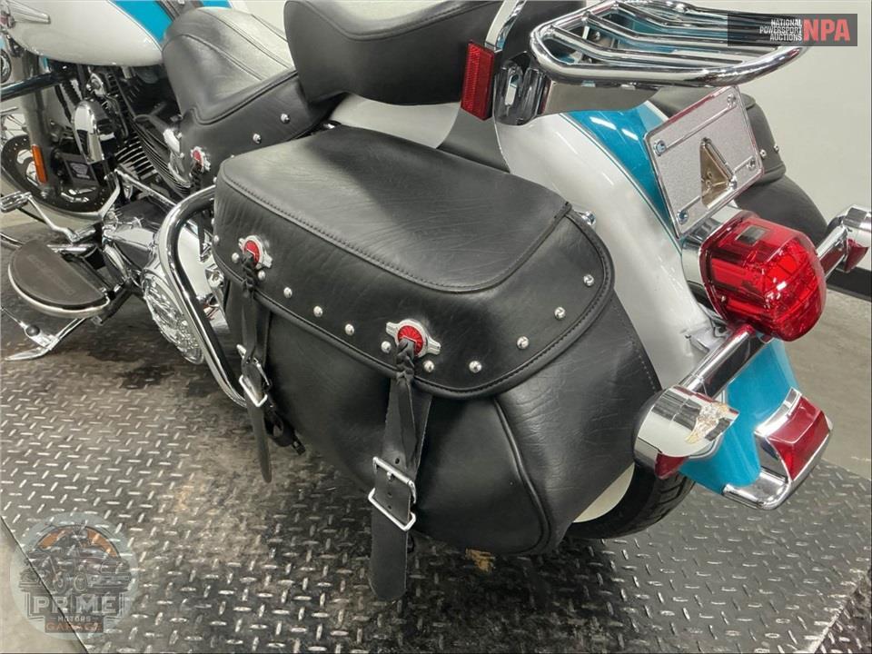 2017 Harley-Davidson FLSTC HERITAGE SOFTAIL CLASSIC — фото 15