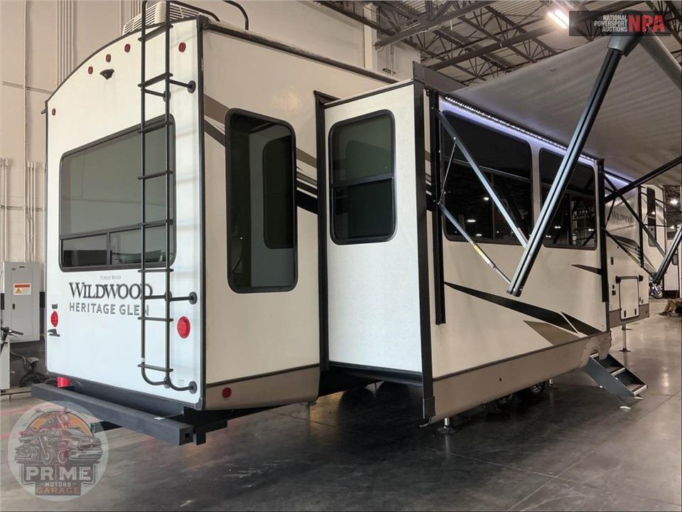 2022 Wildwood By Forest River M-369BL - HERITAGE GLEN FIFTH WHEEL SERIES — фото 4