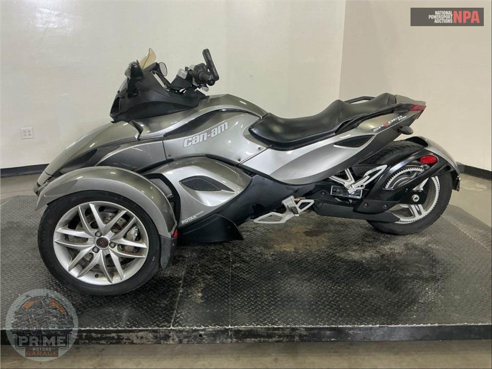 2013 Can-Am SPYDER RS SE5 — фото 3