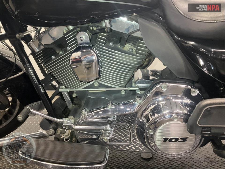 2011 Harley-Davidson FLHTK ELECTRA GLIDE UL LI — фото 7