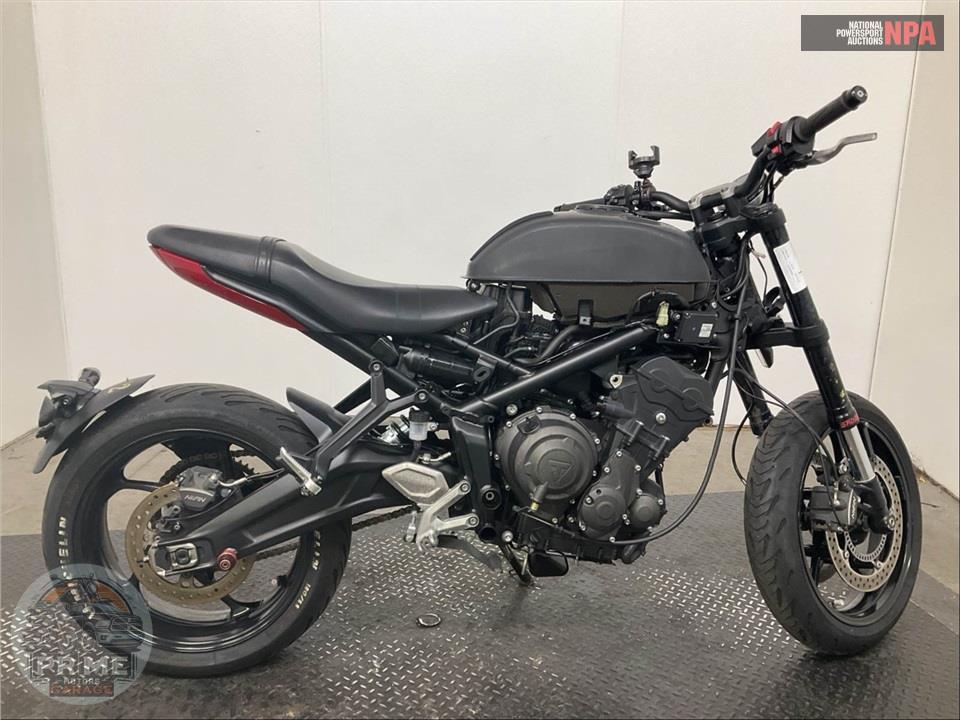 2023 TRIUMPH TRIDENT (BLACK)