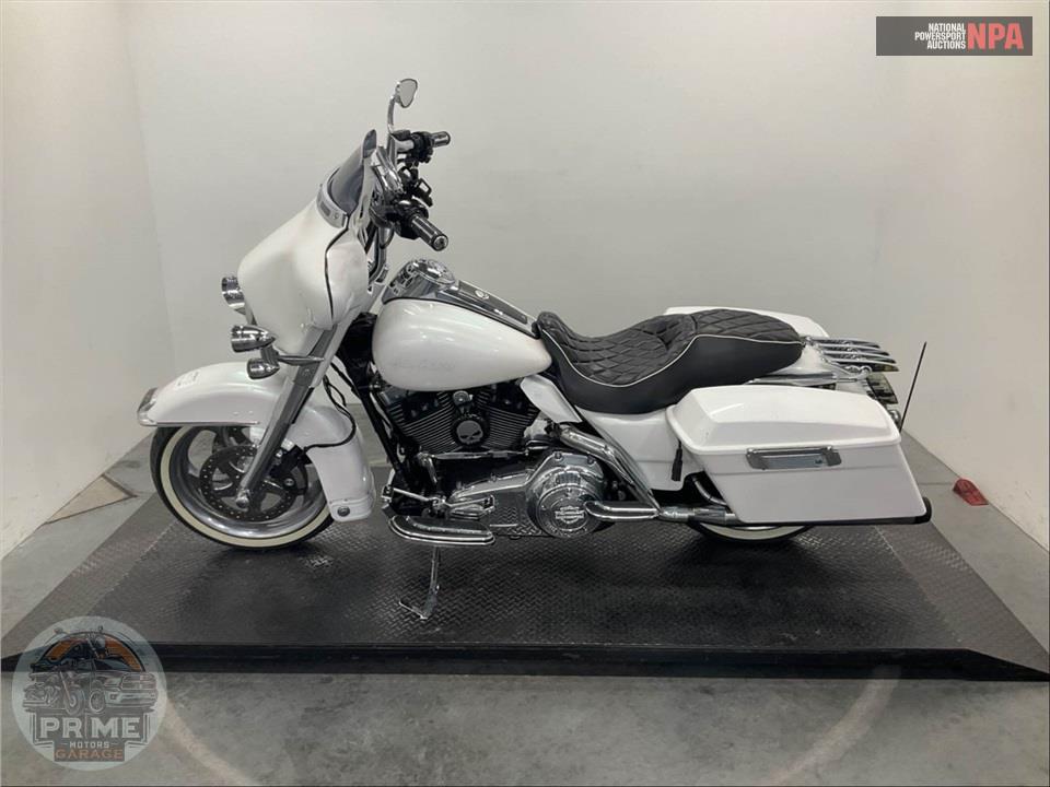 2008 Harley-Davidson FLHTC ELECTRA GLIDE CLASSIC — фото 3