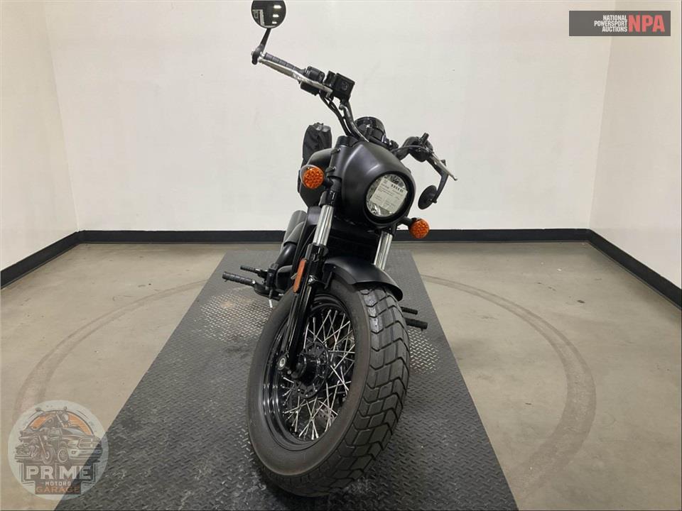 2021 Indian Motorcycle SCOUT BOBBER (ABS, BLACK SMOKE) — фото 2