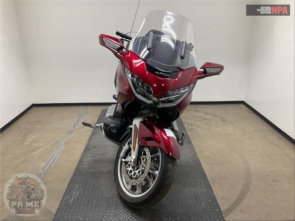 2018 Honda GL1800D GOLDWING TOUR DCT (RED) — фото 2