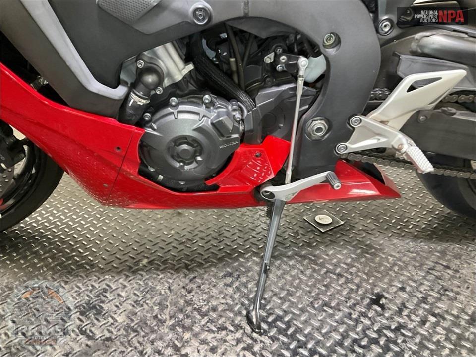 2017 Honda CBR1000RRH — фото 7