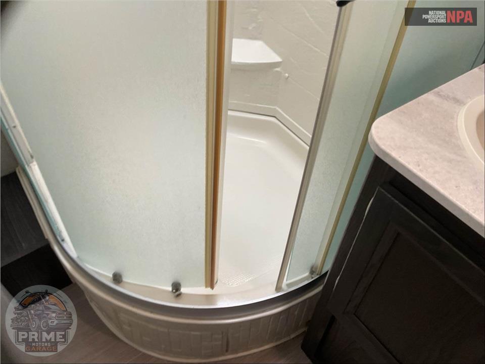 2019 Kodiak By Dutchmen M-201QB - ULTRA LITE SERIES — фото 14