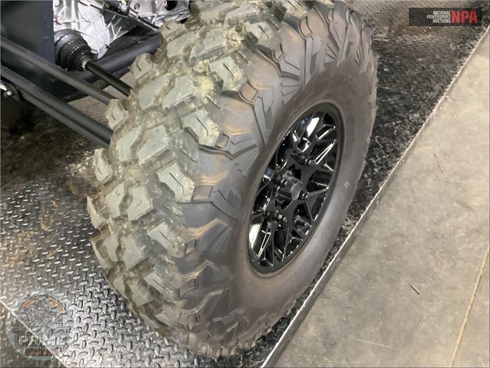 2025 Can-Am MAVERICK X3 RS TURBO RR — фото 25
