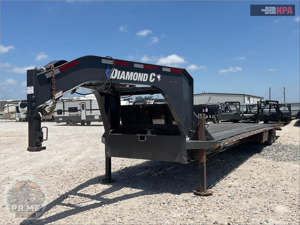 2022 Diamond C Trailers FMAX208 — фото 2