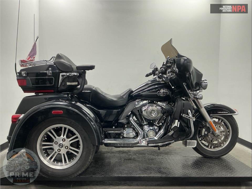 2013 HARLEY-DAVIDSON FLHTCUTG TRIGLIDE UL CLSC