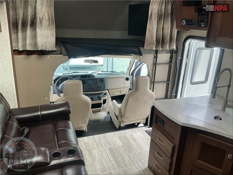 2019 Sunseeker By Forest River M-2420MS FORD E450 6.8 LITER — фото 9