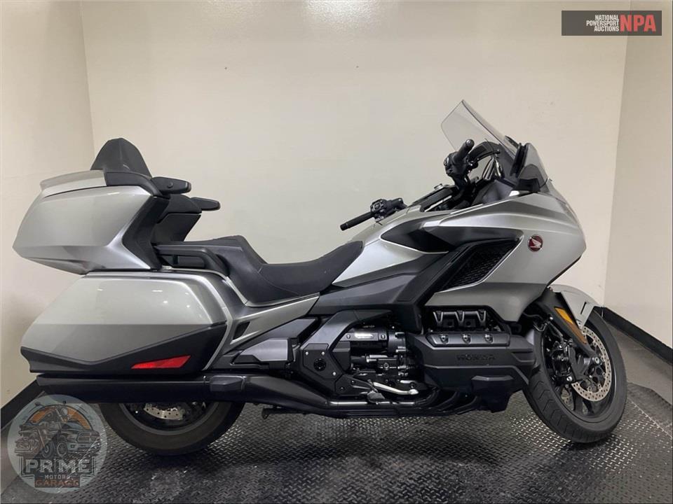 2025 Honda GOLD WING TOUR AUTOMATIC DCT — фото 1