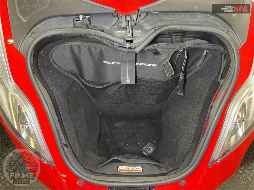 2013 Can-Am SPYDER RT-S SE5 — фото 16