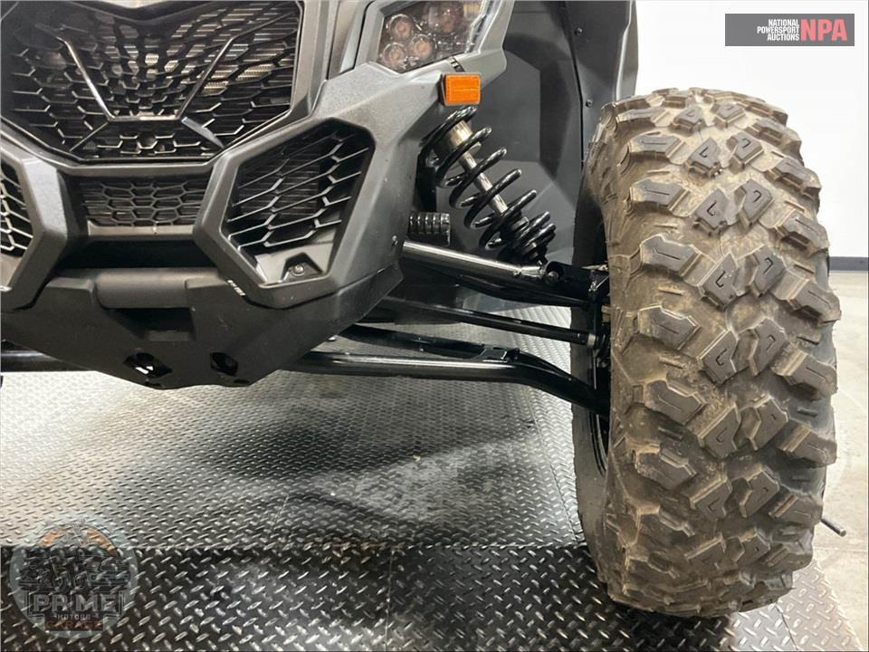 2025 Can-Am MAVERICK X3 MAX DS TURBO (RED & SILVER) — фото 18