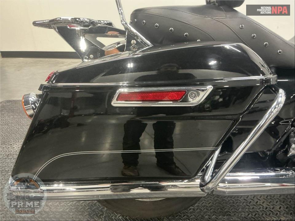2017 Harley-Davidson FLHR ROAD KING — фото 21