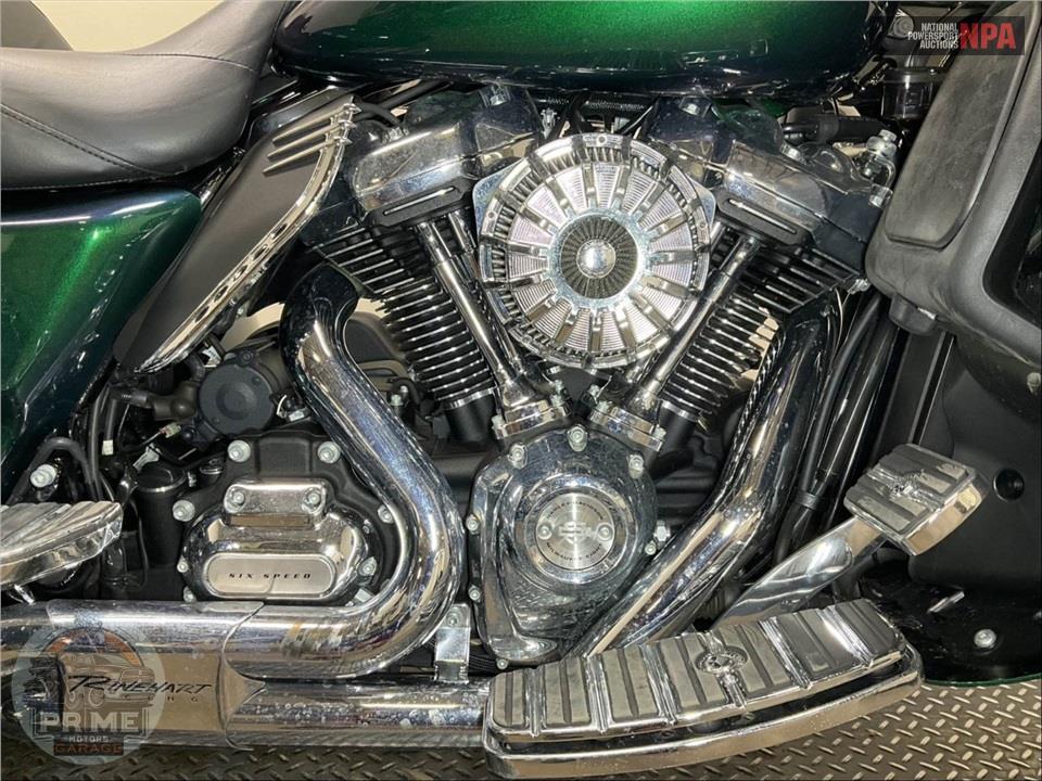 2021 Harley-Davidson FLHTCUTG TRI GLIDE ULTRA CLASSIC — фото 6