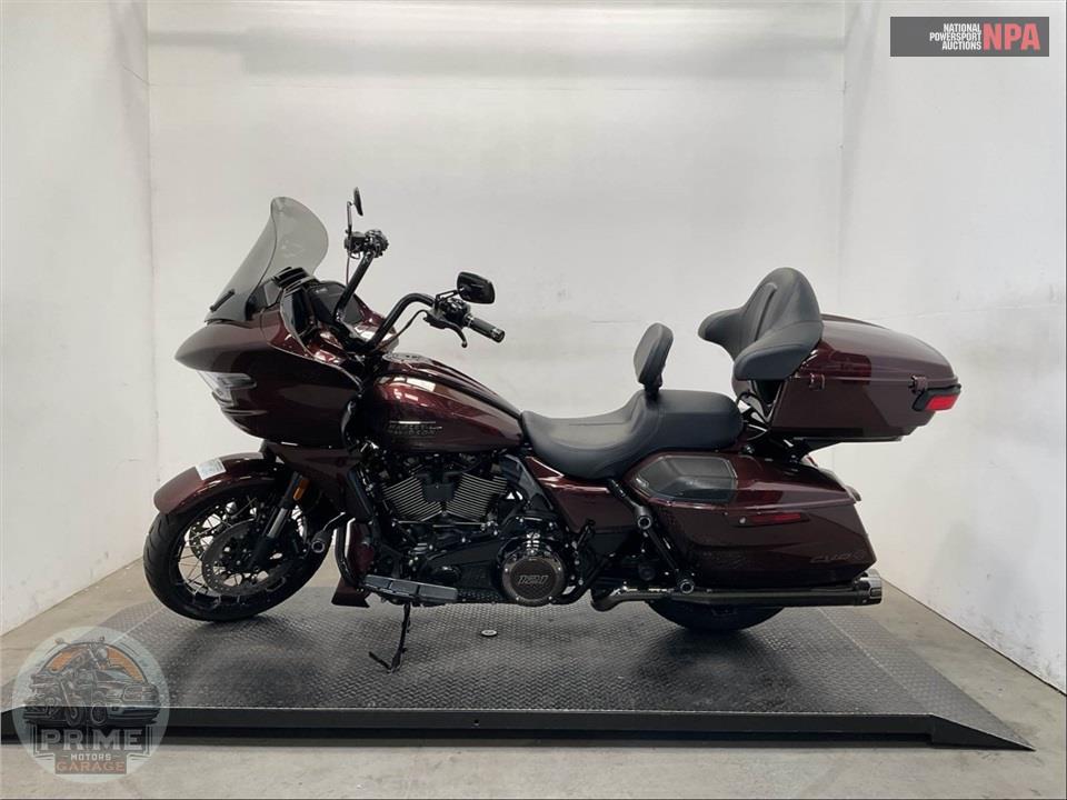 2024 Harley-Davidson FLTRXSE CVO ROAD GLIDE — фото 3