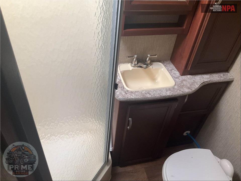 2016 Keystone Rv M-324 CG - OUTBACK SUPER-LITE TOY HAULER SERIES — фото 17