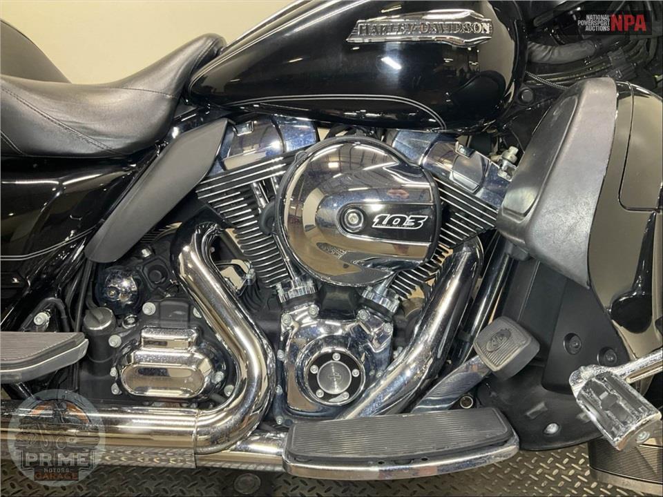 2016 Harley-Davidson FLHTCU ULTRA CLASSIC ELECTRA GLIDE — фото 6