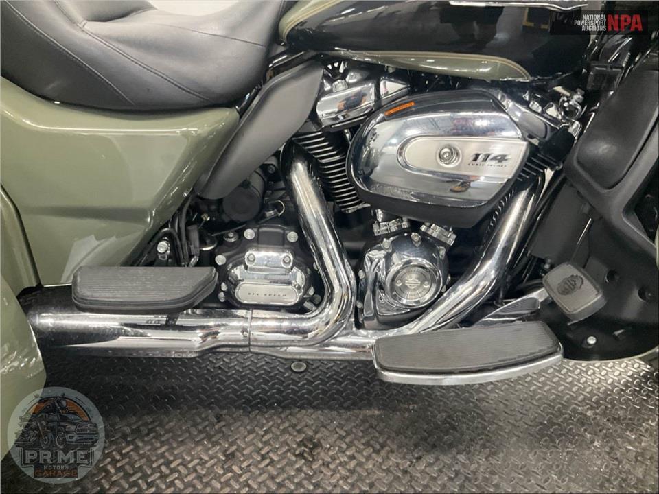 2021 Harley-Davidson FLHTCUTG TRI GLIDE ULTRA CLASSIC — фото 6