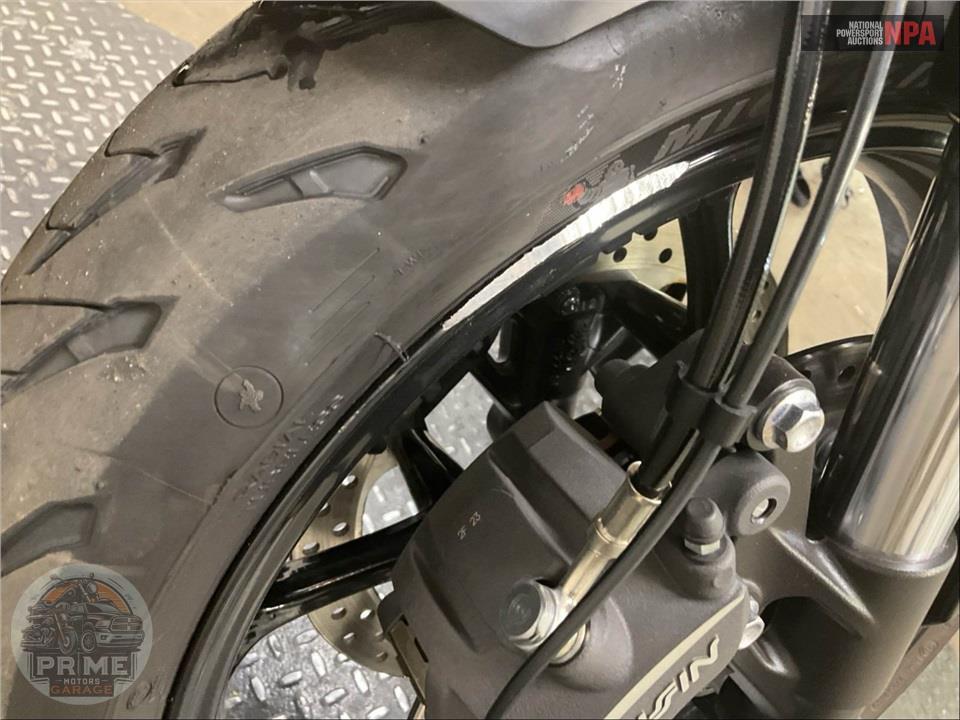 2023 Triumph TRIDENT (BLACK) — фото 16