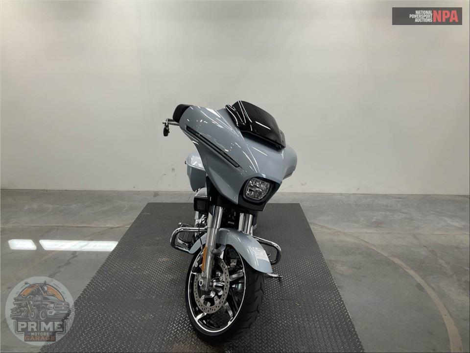 2025 Harley-Davidson FLHX STREET GLIDE — фото 2
