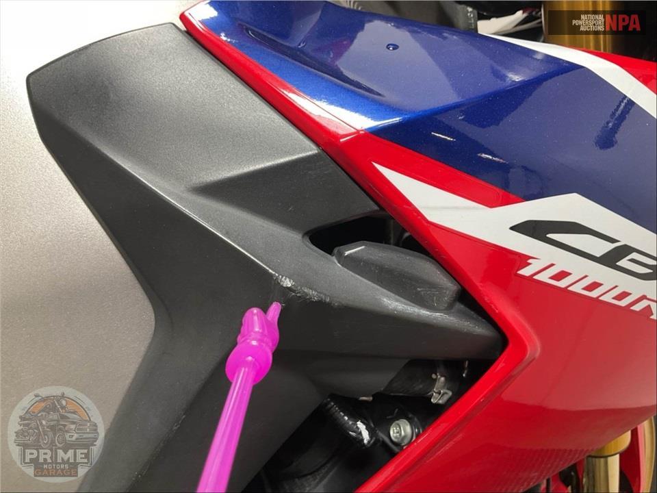 2017 Honda CBR1000S1H SP — фото 14