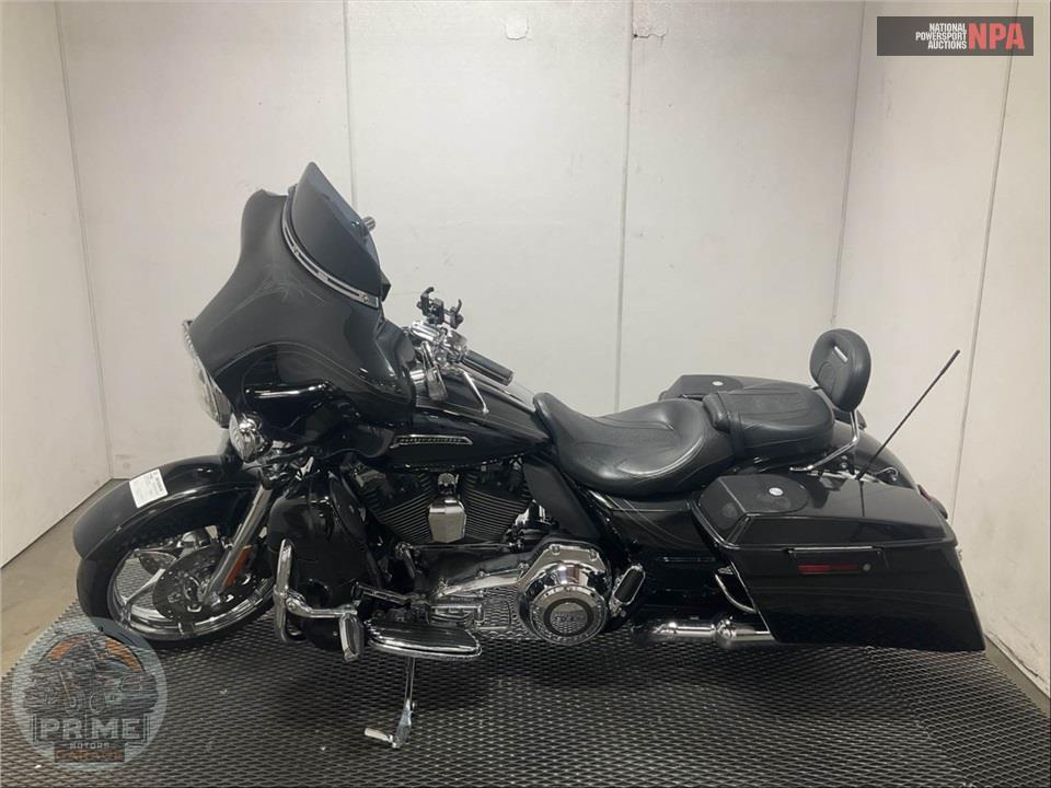 2012 Harley-Davidson FLHXSE3 SCREAMIN EAGLE — фото 3