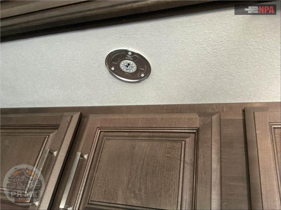 2020 Keystone Rv M-3710 KP - ALPINE FIFTH WHEEL SERIES — фото 15
