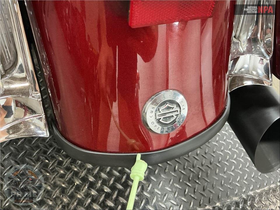 2015 Harley-Davidson FLTRUSE CVO ROAD GLIDE ULTRA — фото 20