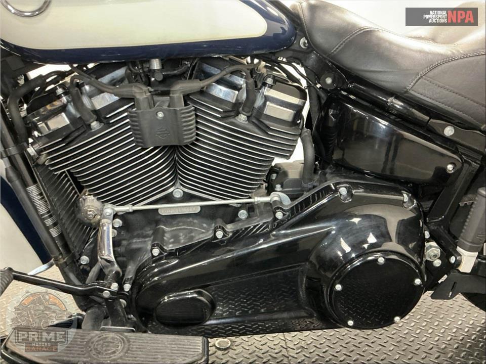 2019 Harley-Davidson FLHC HERITAGE CLASSIC — фото 7