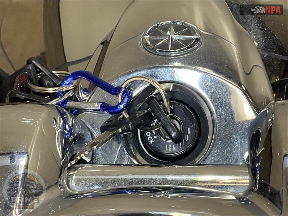 2012 Yamaha XVS13ABR/C V-STAR 1300 — фото 13