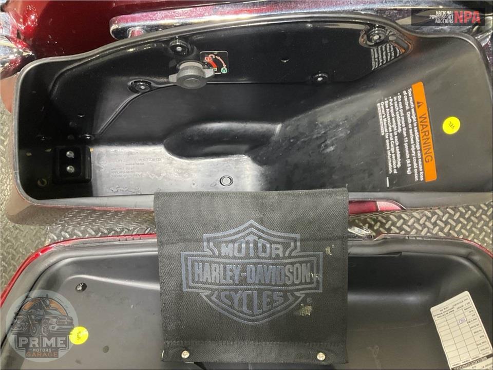2016 Harley-Davidson FLD-103 DYNA SWITCHBACK — фото 25