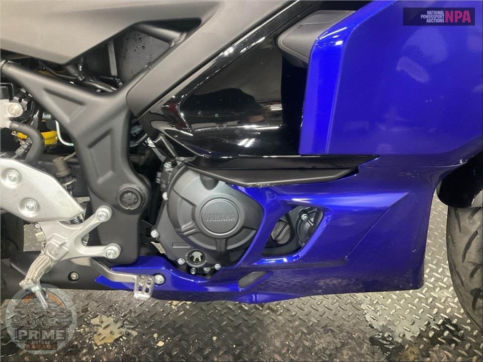 2025 Yamaha YZF-R3 — фото 6