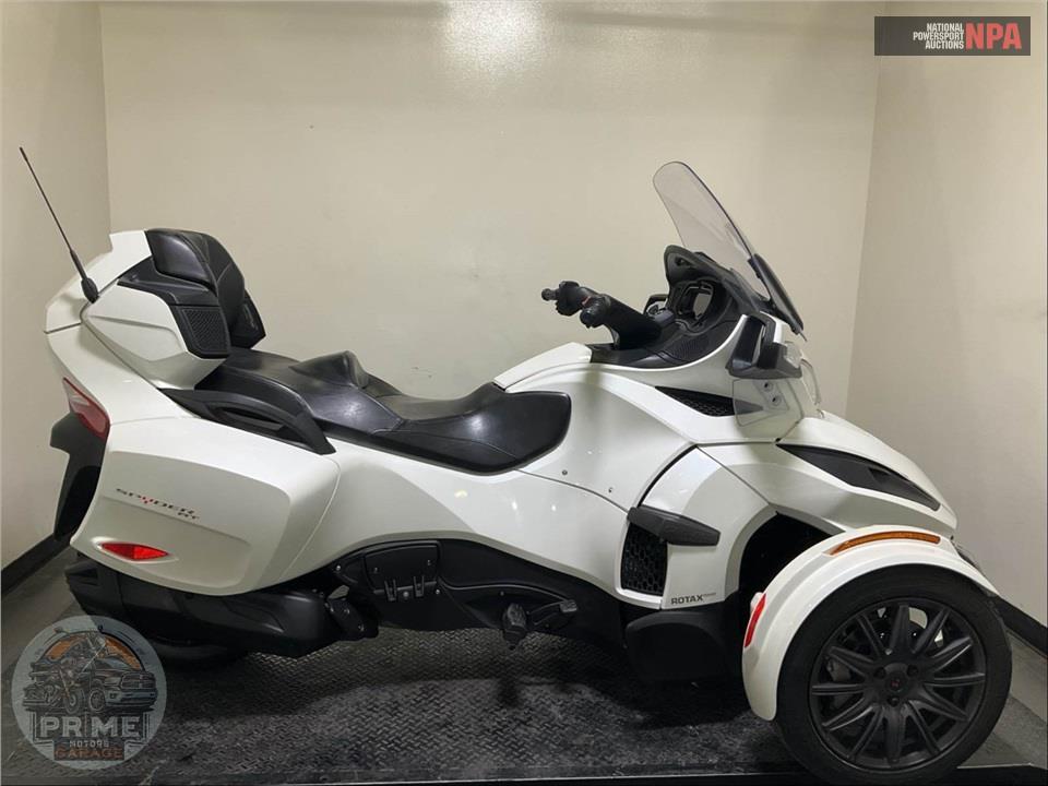 2019 CAN-AM SPYDER RT SE6