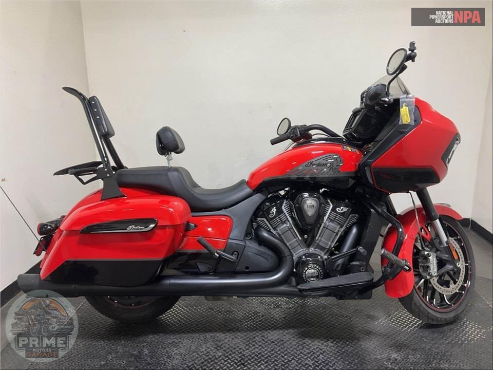 2023 Indian Motorcycle CHALLENGER DARK HORSE (SMOKE) — фото 1