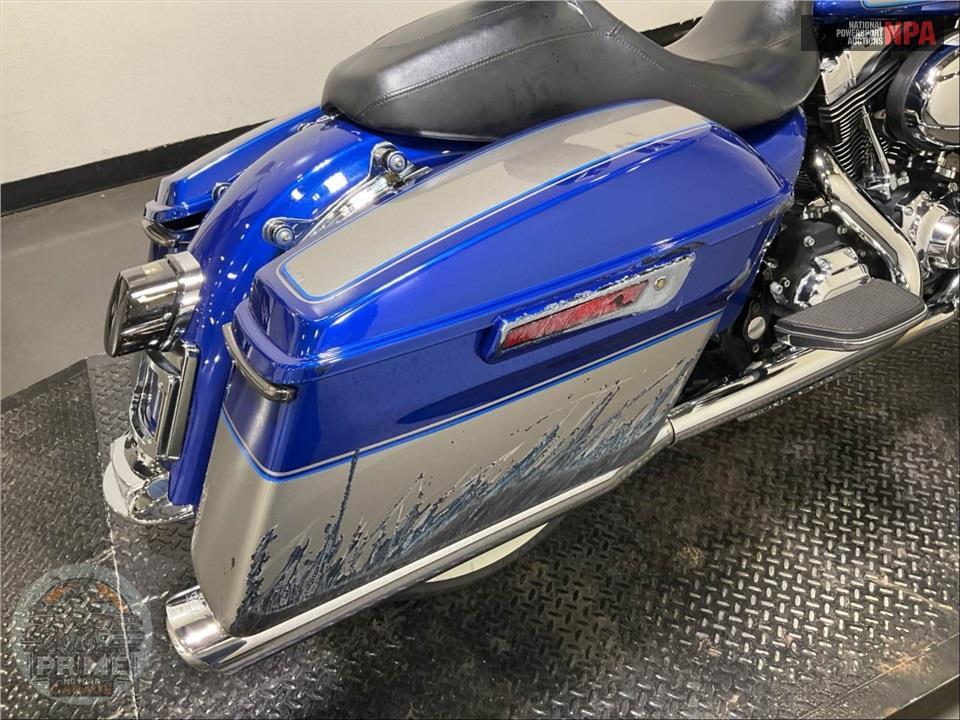 2009 Harley-Davidson FLHTCU ULTRA CLASSIC ELECTRA GLIDE — фото 33