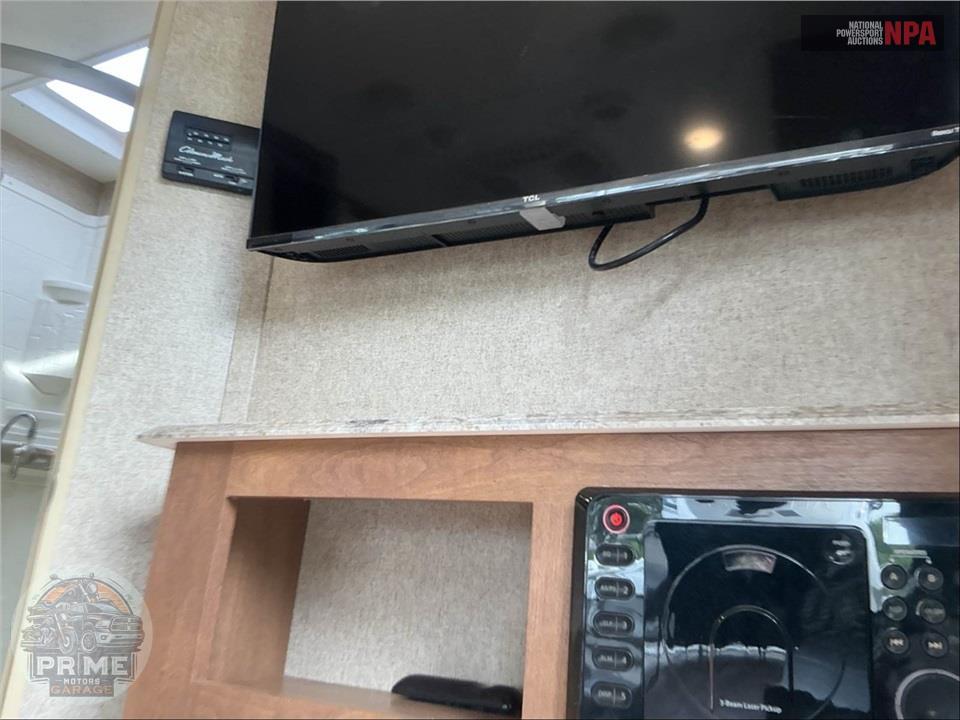 2018 Coachmen By Forest River M-26 TH - CATALINA TRAIL BLAZER TOY HAULER SERIES — фото 25