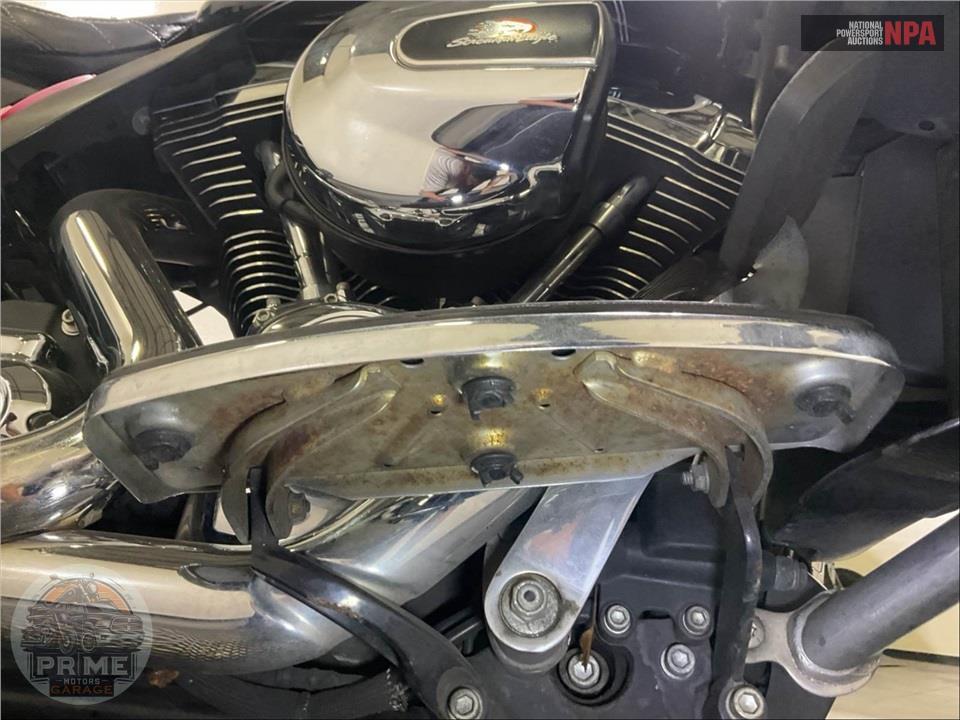 2014 Harley-Davidson FLHTCU ULTRA CLASSIC ELECTRA GLIDE — фото 54